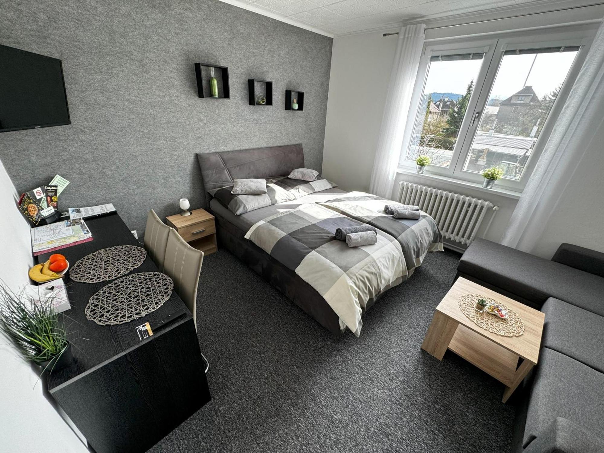 Apartmány Karlovy Vary Exterior foto